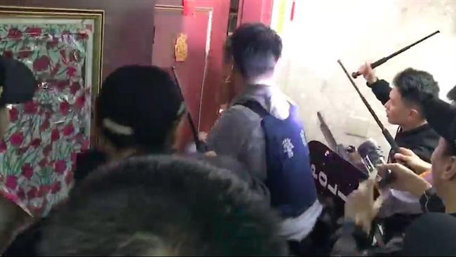 刀刀見骨狠心弒母　逆子偵訊頻說不知