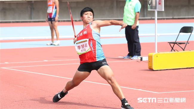 女子標槍　李慧君破大會摘金