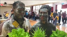 「拆掉攔河堰！」訴求還水於民　雲縣議員候選人塗爛泥抽籤，林富源，圖／新聞台