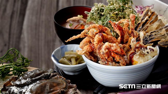 海鮮控激推！秋天限定「軟殼蟹天丼」