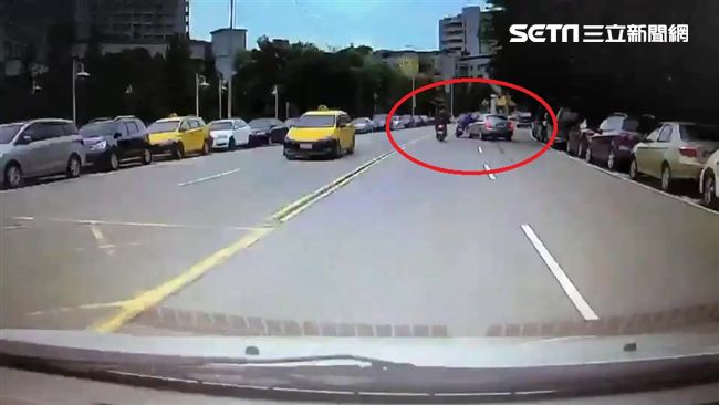 為探病母駕車鬼切　騎士挨撞噴飛昏迷