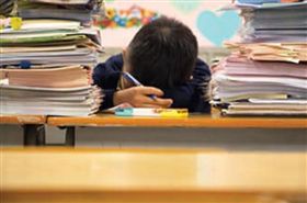 教育,小學生,作業（圖／翻攝自臉書爆廢公社）