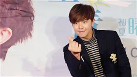 小鬼擔任一日店長
圖／滾石唱片提供