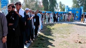 大選不平靜！阿富汗大選傳自殺攻擊　至少釀15死　圖／翻攝推特