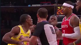 朗多保羅互毆　PP：他倆結怨逾十年
洛杉磯湖人,Rajon Rondo,休士頓火箭,Chris Paul,Paul Pierce
翻攝自推特