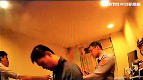 何男自稱平面設計師，狂偷小米之家的24項商品，警方循線將他逮捕，他表示自己罹患強迫症，不偷會手癢，全案訊後依竊盜罪送辦（翻攝畫面）