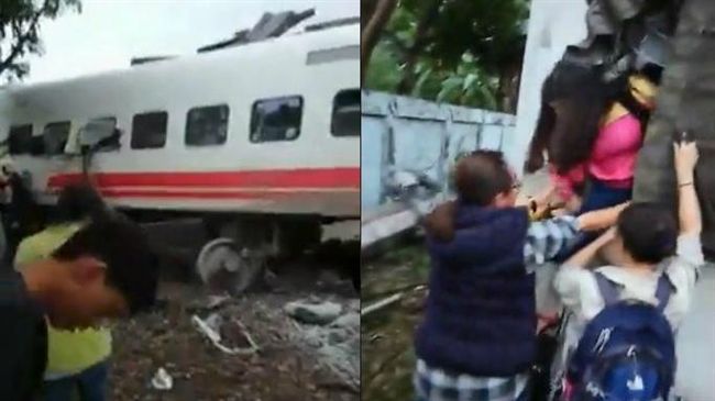 普悠瑪翻車火速搶救　乘客擔架等救援