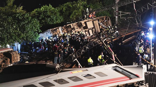 普悠瑪翻覆　國一女車上撿手機報案