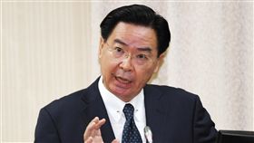 駁柯文哲台灣商品說　吳釗燮：台灣是非賣品台北市長柯文哲日前曾說，在美中對抗之間，台灣不過是架上的商品。外交部長吳釗燮（圖）22日在立法院表示，他絕不同意此說法，「Taiwan is not for sale，台灣是非賣品」。中央社記者施宗暉攝　107年10月22日