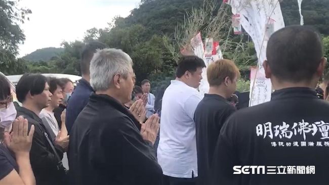 死得不明不白　董家兒求黃國昌找真相