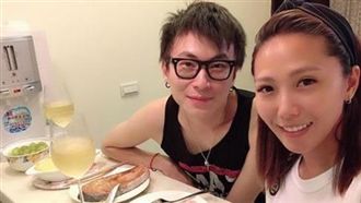 男網友登爆廢放閃　網驚：她是大牙？