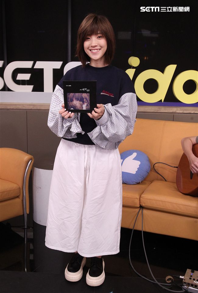 莊鵑瑛(小球)安安大明星。（記者邱榮吉/攝影）