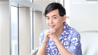 遲來30年的殺青　佼佼哭不停她呼呼