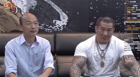 ▲韓國瑜日前與網紅「館長」直播，觀看數創下匪夷所思的700萬，綠委懷疑背後有中國網軍操作。（圖／翻攝自YouTube）