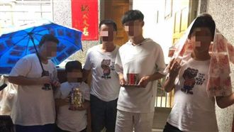 最狂生日趴！他們辦出殯趴幫老爸慶生