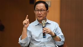 丁守中出席雙北市長青年論壇2018雙北市長青年論壇21日下午在台大登場，國民黨台北市長參選人丁守中出席與會，接受青年代表提問並作出回應。中央社記者孫仲達攝　107年10月21日