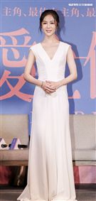 電影「誰先愛上他的」記者會，主持人黃子佼、導演徐譽庭、許智彥，男女主角邱澤、謝盈萱、陳如山、黃聖球。（記者林士傑/攝影）