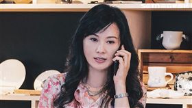 涂善妮坦言自己不擅人際關係喜好獨來獨往。（圖／TVBS提供）