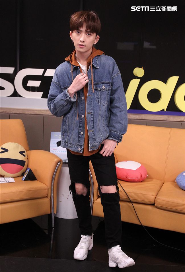 邱鋒澤安安大明星。（記者邱榮吉/攝影）