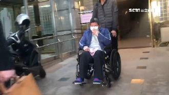 尤振仲創傷自我封閉　大哭一場開口了