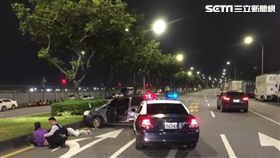 曾男為了不讓通緝的王姓孕婦被抓，竟一路狂飆10公里躲避警方，最後仍在北市遭優勢警力逮獲，全案訊後依公共危險及妨害公務等罪送辦（翻攝畫面）