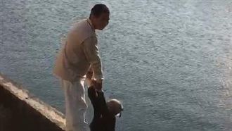 幸好有他！勇男拚死救墜河婦影片曝光