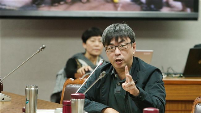 馬提新三不　段宜康：就是「不反抗」