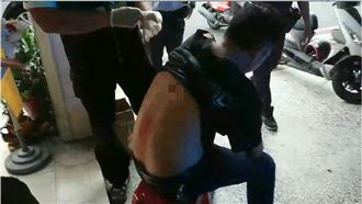 高市驚傳酒客互毆　背部受傷血流如注