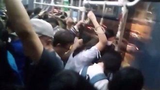 新莊公車噴精之狼　搭上同輛公車落網