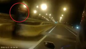 台74線「中彰快速道路」疑似有阿飄／臉書爆料公社