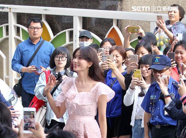 林志玲擔任「一同寶貝你的未來，HPV疫苗年底全面開打」的宣傳大使。（記者邱榮吉/攝影）