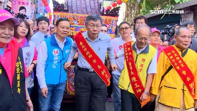 柯行動競總首出擊　小心翼翼避被開單