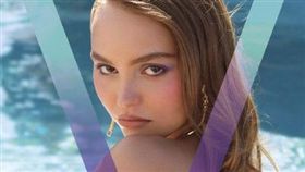 莉莉蘿絲戴普（Lily-Rose Depp）／微博