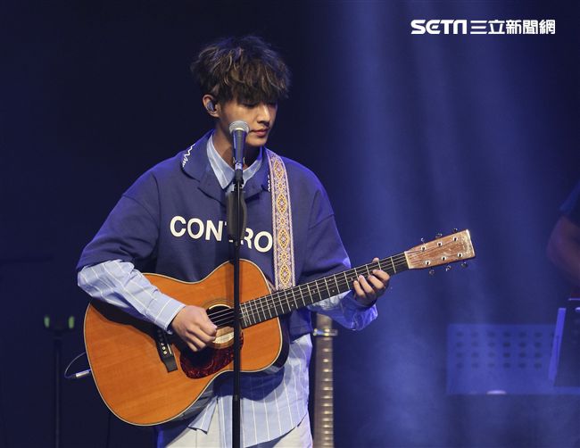 炎亞綸怪物唱遊趴台北場。（記者林士傑/攝影）