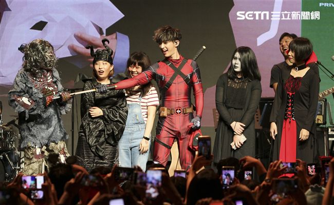 炎亞綸怪物唱遊趴台北場。（記者林士傑/攝影）