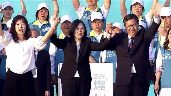 笑談鄭文燦表現　小英：我也很滿意！