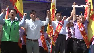 陳其邁週末狂趕場　替無黨籍議員站台