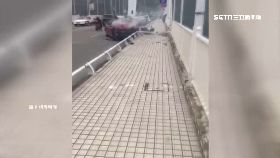 陸巴士墜江1500.