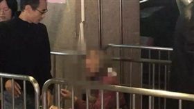 大陸浙江杭州車站乞討奶奶／微博