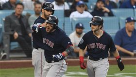 Steve Pearce兩分砲。（圖／路透社／達志影像）