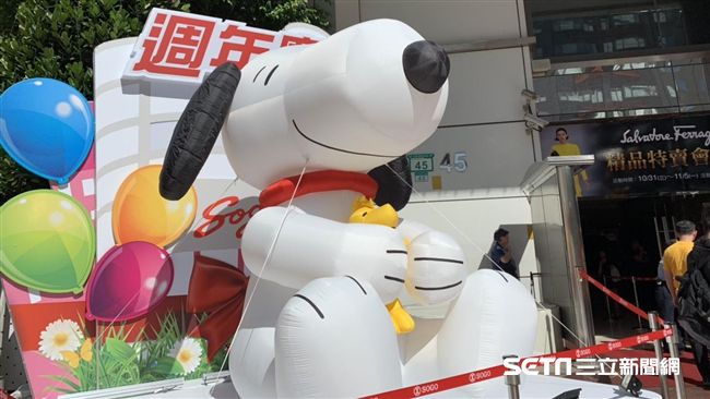 百貨周年慶壓軸　滿五百就可換史奴比