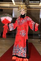 許維恩宣布喜事一身貴妃娘娘造型加盟新東家。（記者邱榮吉/攝影）