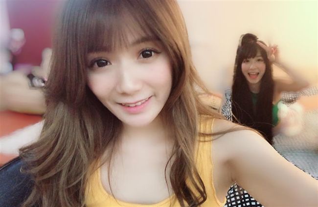 解婕翎與表妹同台錄影！鄉民暴動啦！