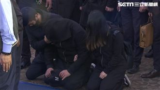 尤振仲下跪道歉　董家女兒抱：沒怪你