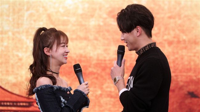 吳謹言重現經典！許凱回這句全場傻眼