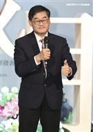 華視47週年台慶暨台慶專刊發表會總經理莊豐嘉致詞。（記者林士傑/攝影）