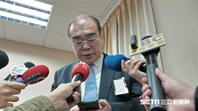 邱豐光接掌移民署　下午4時半布達