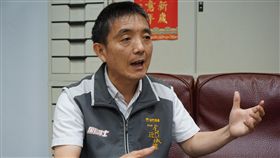 金門防疫所長：金門豬隻無問題金門縣動植物防疫所所長文水成（圖）31日表示，金門豬隻並無問題，風險在於旅客夾帶大陸肉製品入境；這次驗出非洲豬瘟病毒的肉製品是在棄置箱內發現，證明宣導和邊境防範發揮功效。中央社記者黃慧敏攝　107年10月31日