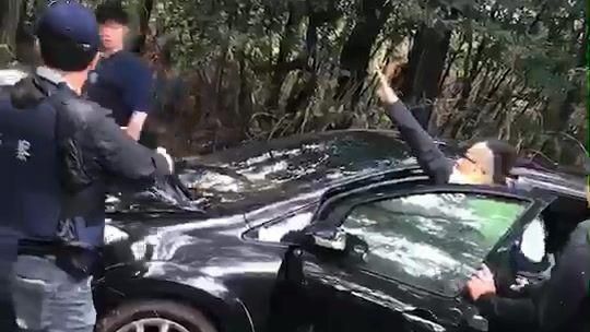 警喝槍實彈攻堅　驚見嫌犯已舉槍自戕