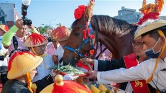 新聞所報白馬失控　純屬錯誤廟方聲明